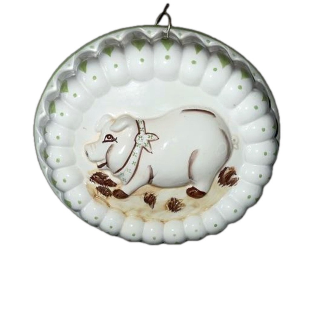 Vintage (EUC) Ceramic Brown Pig Jello Mold Kitchen Decor/Wall hanging Grannycore